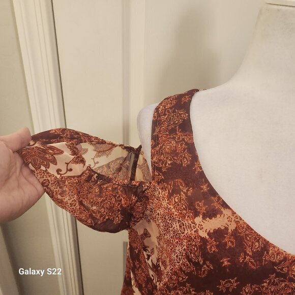 Show Me Your Mumu Cold Shoulder Blouse. NWT. Size Small - Picture 4 of 8